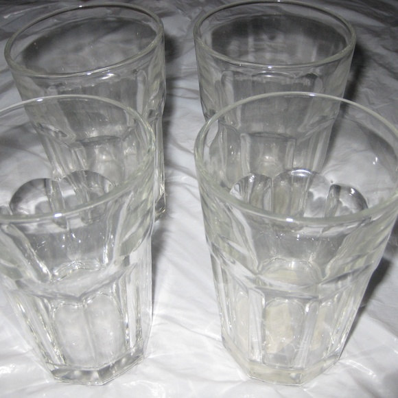 New SET of 4 Kitchen Dining GLASSES, CLEAR COLOR - Picture 1 of 3